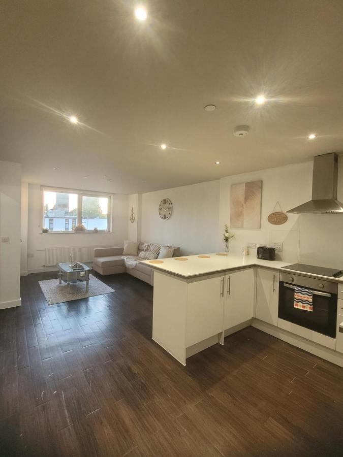 Amazing London 1 Bedroom Flat In Astral House As18 Norbury  Екстериор снимка
